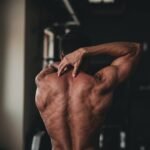 Échauffement avant traction épaules : guide et exercices